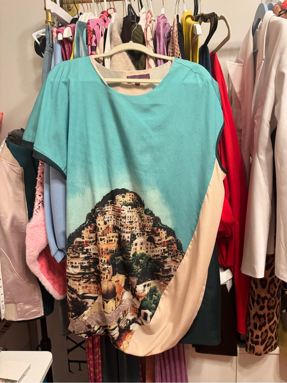 Scenic Turquoise Short Sleeve Top with Cream Side Panel